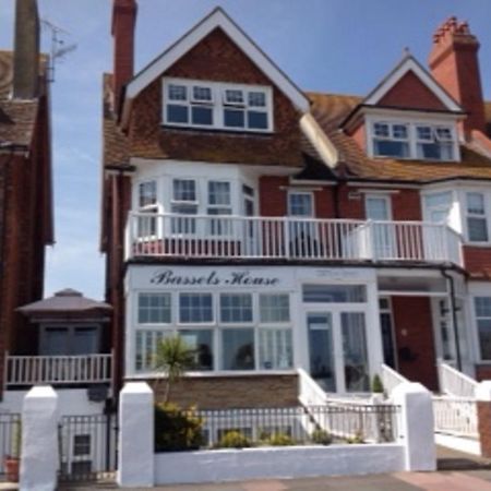 Bassets House Acomodação com café da manhã Eastbourne Exterior foto