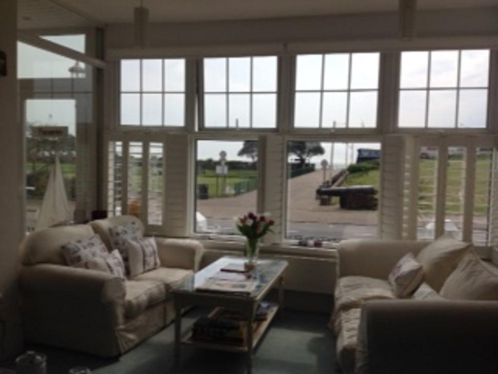 Bassets House Acomodação com café da manhã Eastbourne Exterior foto